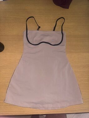 Alo yoga airbrush streamlined dress